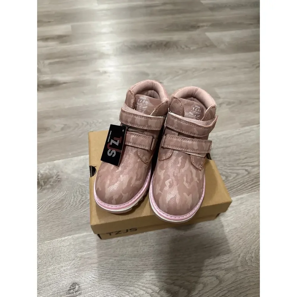 Girls pink camo ankle boots NIB size 11.5